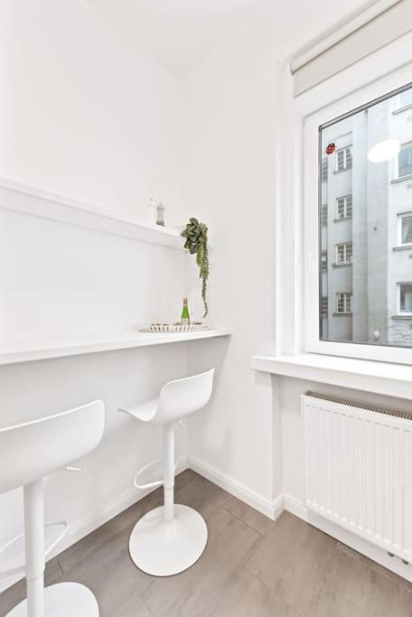 Cozy Apartment In Quiet Location, Fast Train Station 100M Away, Contactless Check-In Vienne Extérieur photo