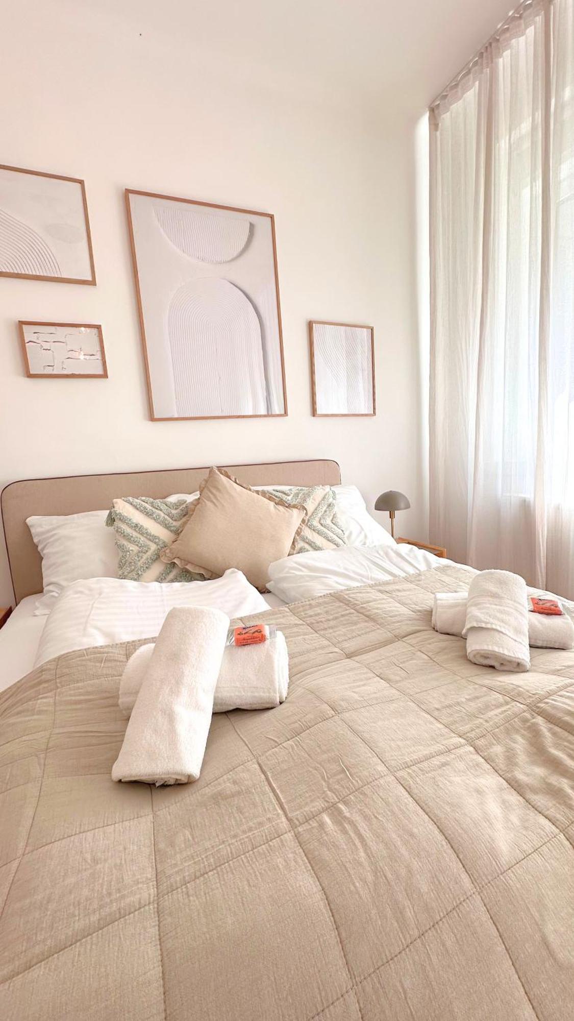Cozy Apartment In Quiet Location, Fast Train Station 100M Away, Contactless Check-In Vienne Extérieur photo